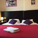 Amsterdam Fauquemont 2*